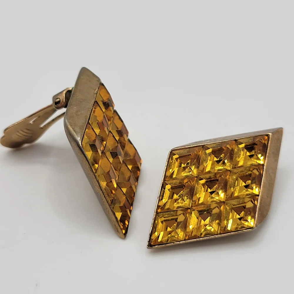 VTG Crown Trifari "Invisibly Set" Rhinestone Clip-on Earrings | SIGNED | HTF - Picture 3 of 9